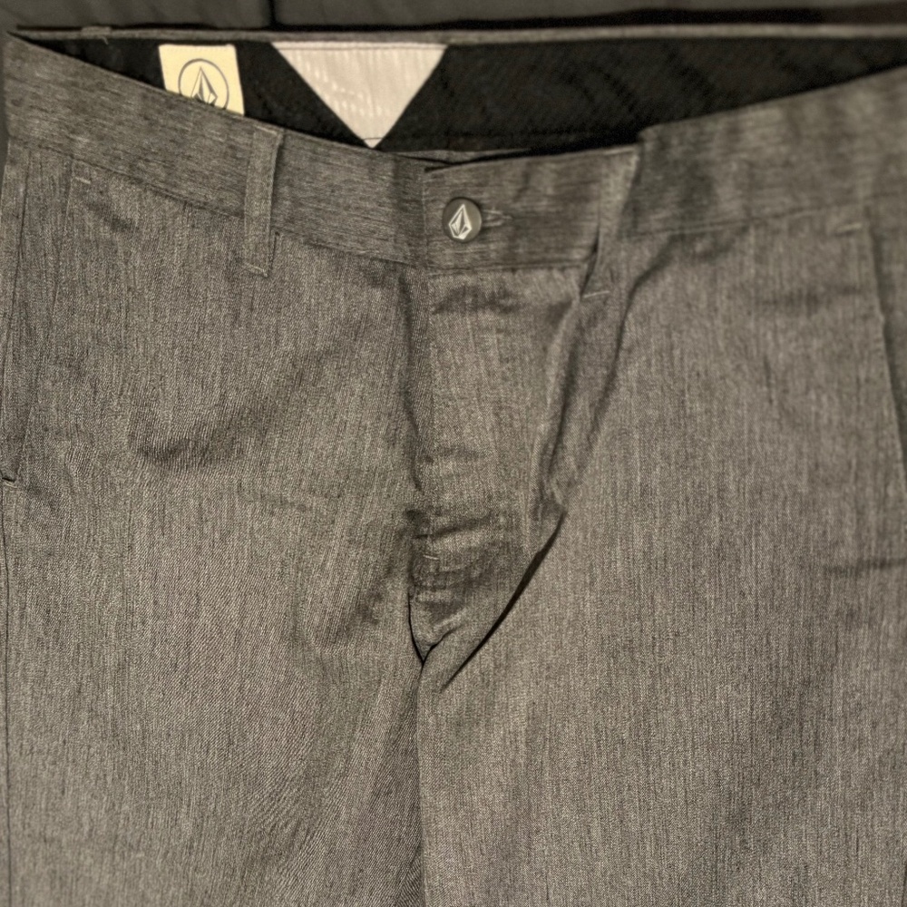 VOLCOM FRICKIN CHINO PANT